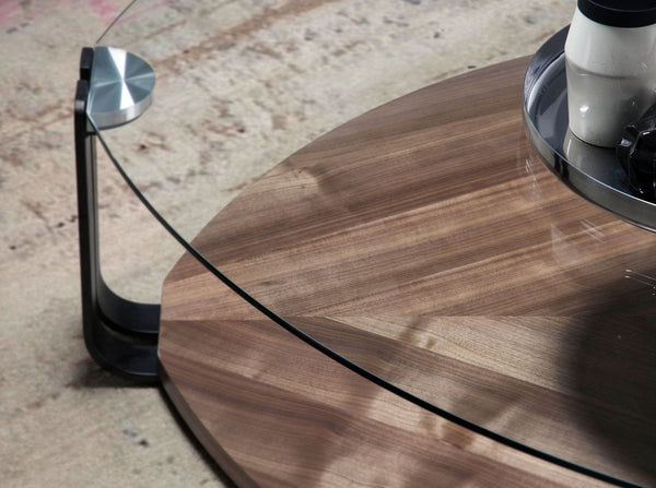 Triangular coffee table in tempered glass, black steel and walnut