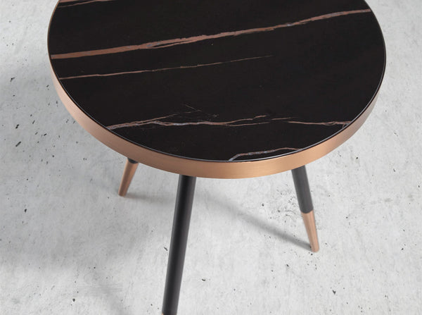 Round corner table in porcelain marble and black steel