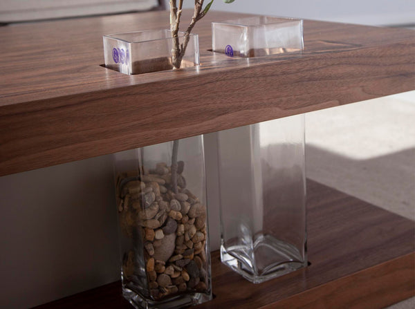 Rectangular coffee table in beige and walnut wood