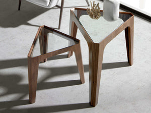 Triangular corner table in tempered glass and walnut