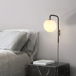 Bilsen Wall Sconce – Glass Globe H35