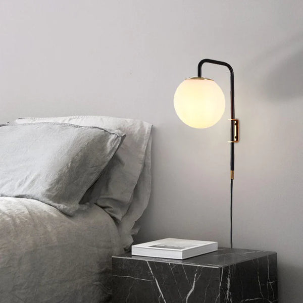 Bilsen Wall Sconce – Glass Globe H35
