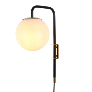 Bilsen Wall Sconce – Glass Globe H35