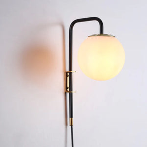 Bilsen Wall Sconce – Glass Globe H35