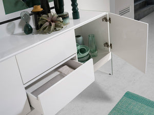 Sideboard in white wood and tempered glass