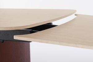 Extendable Dining Table 180–260 cm – Walnut Modern Table