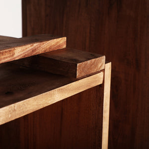 BOX J/2 AKVIRAN