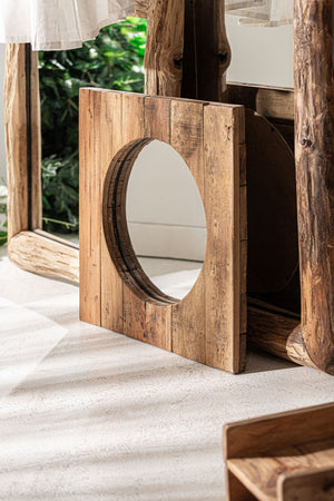 AKVIRAN MIRROR