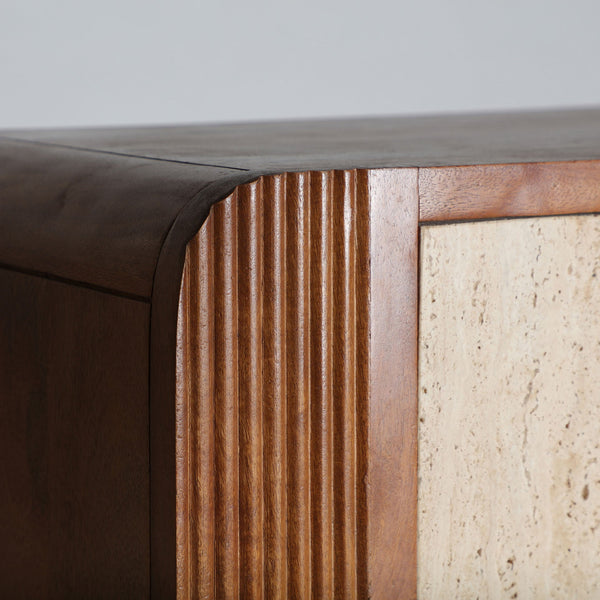 CLAUX CUPBOARD
