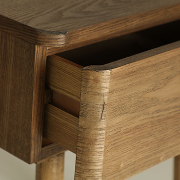 HOEK NIGHTSTAND