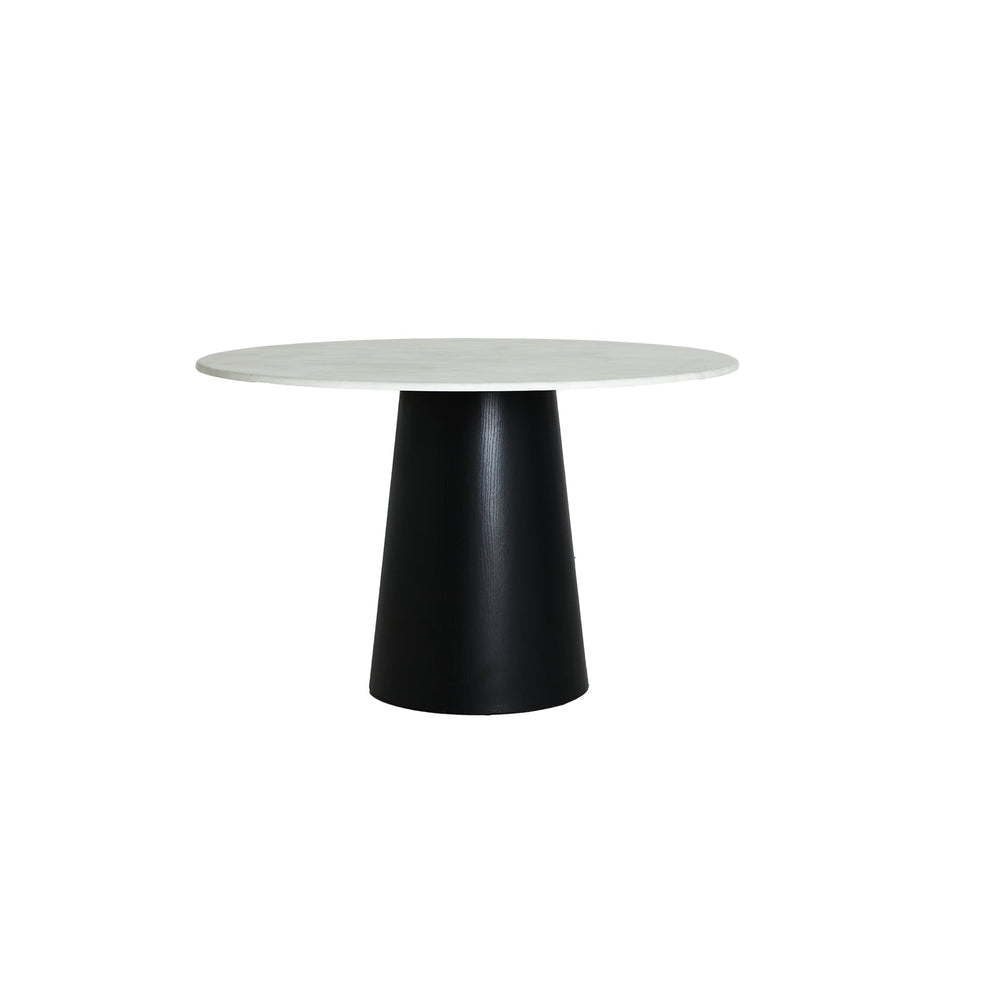 NOTH DINING TABLE