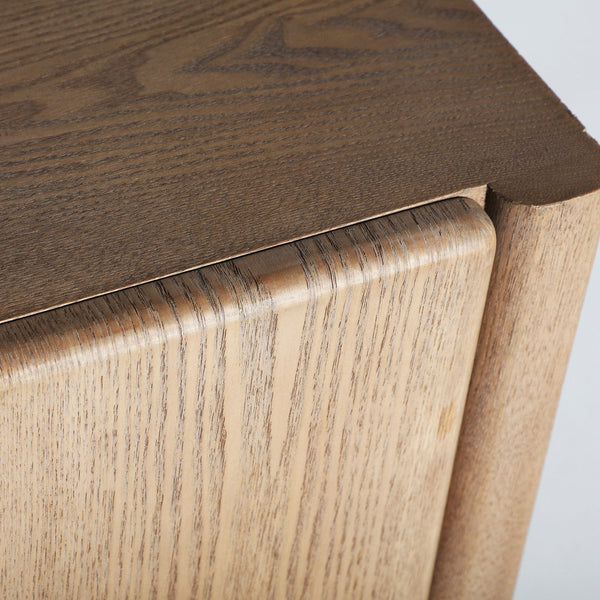 BUSK TV STAND