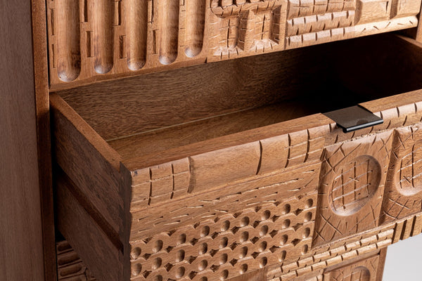 Modern 5-Drawer Chest for Compact Storage