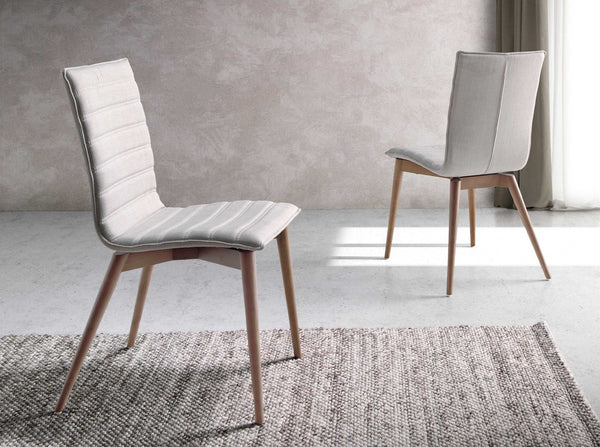 Chair in gray fabric