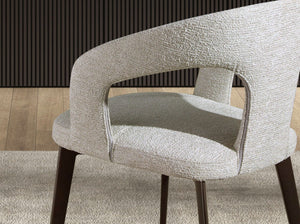 Chair in off-white fabric