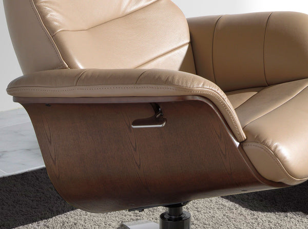 Reclining swivel armchair in sand-colored leather