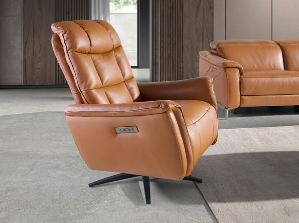 Swivel armchair in brown leather