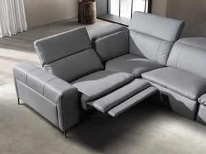 Relaxation sofa with right-hand chaise longue in gray leather