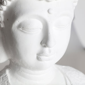 Figurines