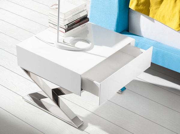 Bedside table in white wood and chromed steel