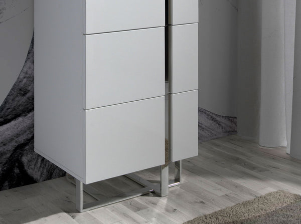 Chiffonier in white wood and chromed steel