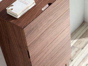 Chiffonier in walnut