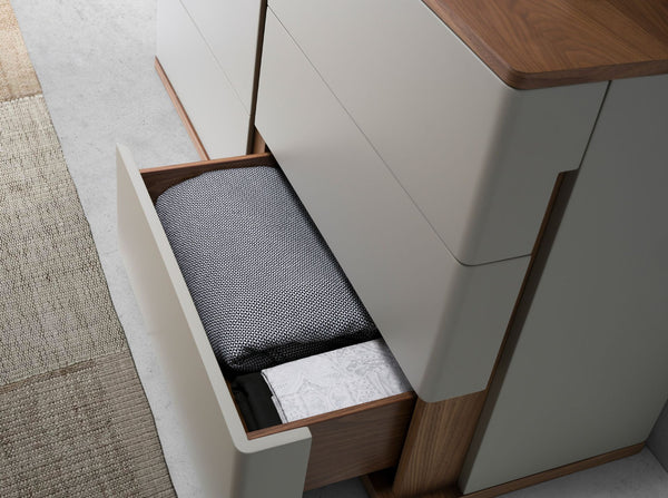 Chest of drawers in gray and walnut wood