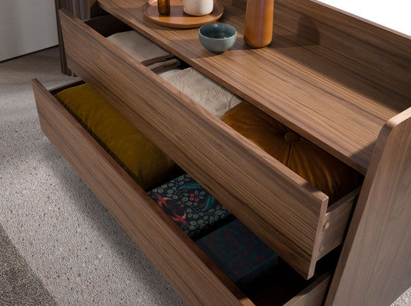 Walnut chest of drawers