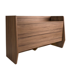 Walnut chest of drawers