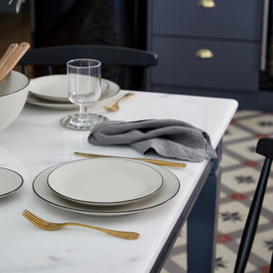 Dinner plate 27