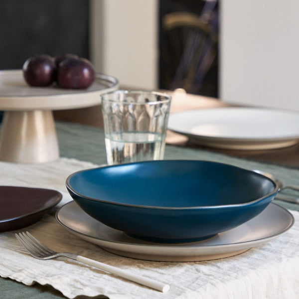 Dinner plate 27