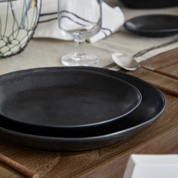 Dinner plate 28