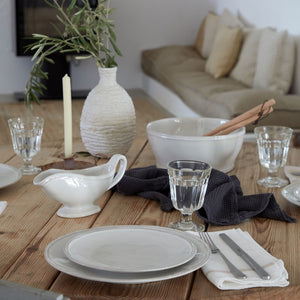 Gravy boat 24cm