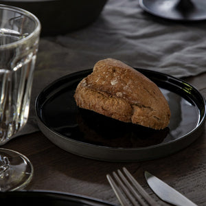 Bread plate 16