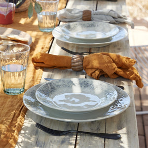 Dinner plate 28