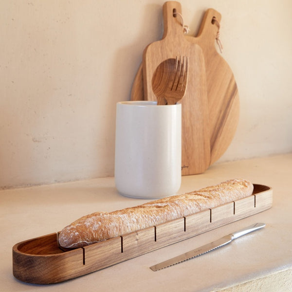 Bread knife