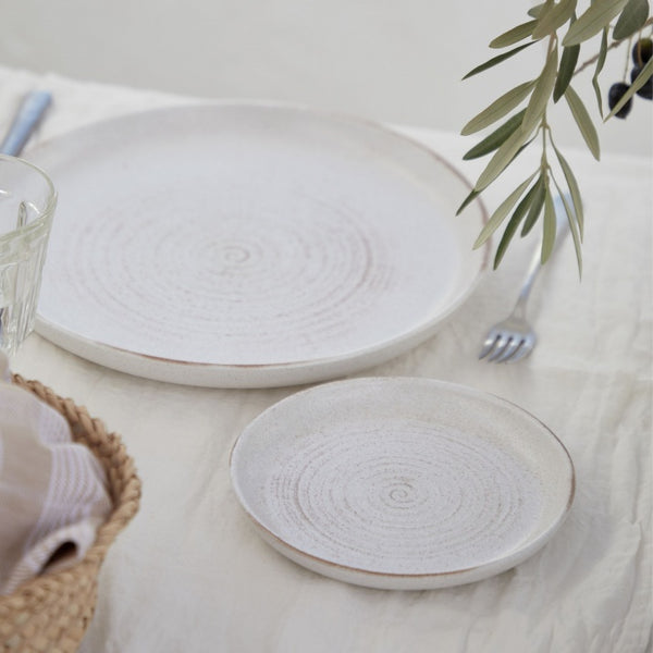 Bread plate 16