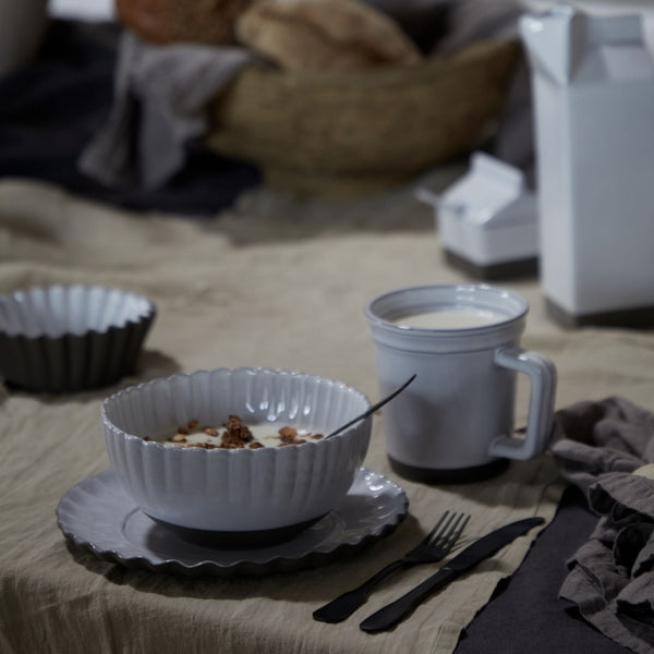 Soup/cereal bowl 16