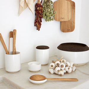 Container with vents and smoked cork lid 14