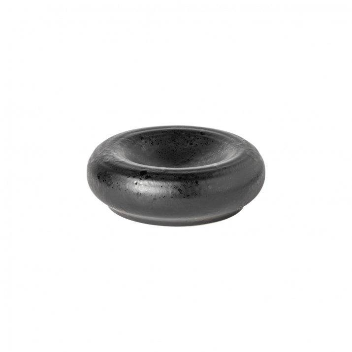 Cushion plate 18
