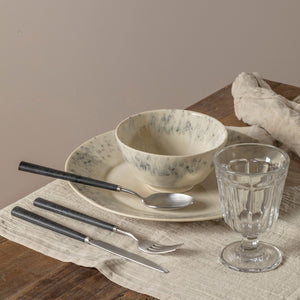 24-piece cutlery set