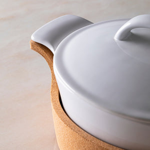 Gift oval terrine with cork tray 30