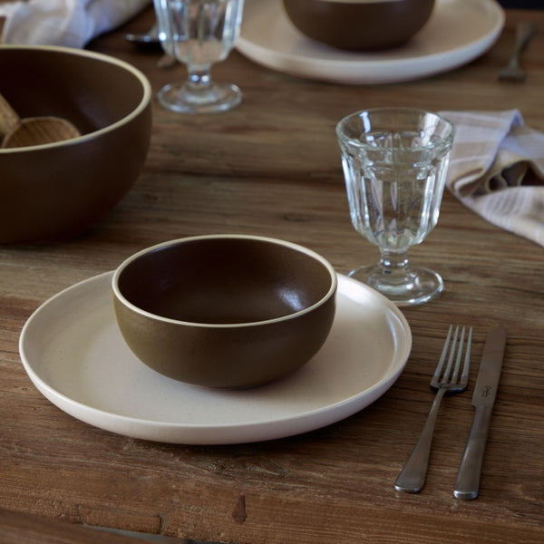 Dinner plate 27