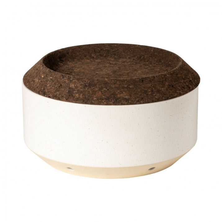 Container with vents and smoked cork lid 28