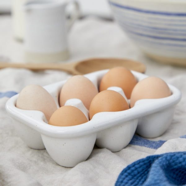 Egg holder (half a dozen) 18