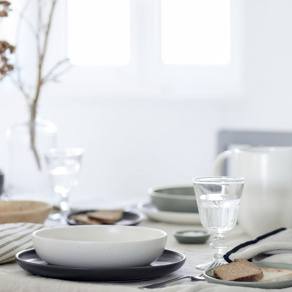 Dinner plate 27cm