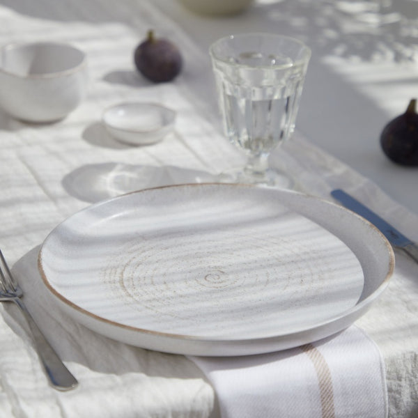 Dinner plate 27