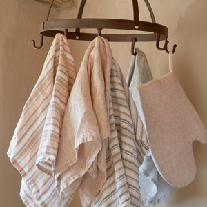 100% LI kitchen towel