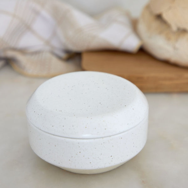 Butter dish with lid 10