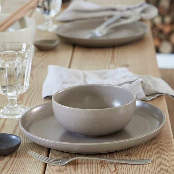 Dinner plate 27cm
